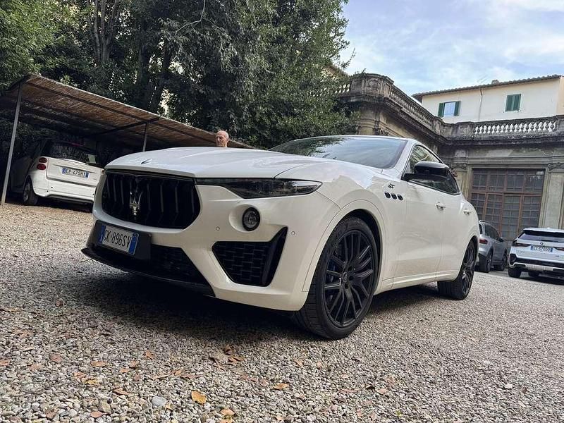 Usata Maserati Levante GT 152 CV (111 kW) 2022 Bianco SUV