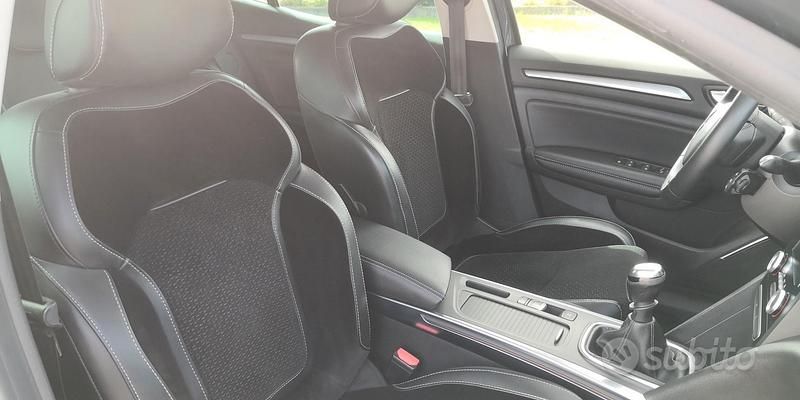 Usata Renault Mégane IV 110 CV (80 kW) 2016 Grigio Berlina