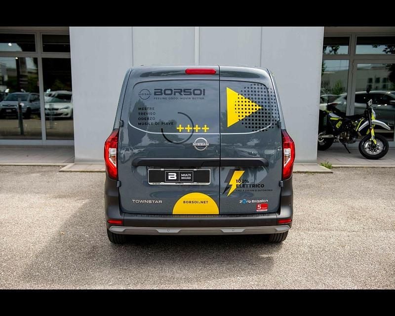 Usata Nissan Townstar 89 kW (122 CV) 2023 Urban grey