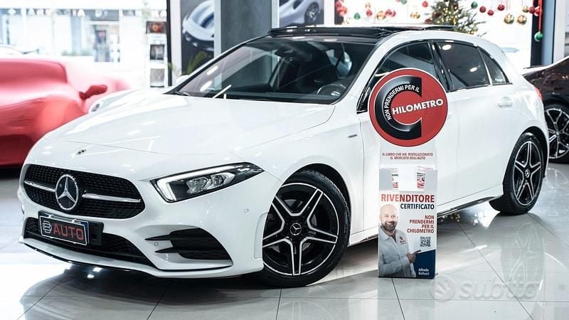 Bianco Usata 2021 Mercedes A180 Premium Plus Tre volumi | 25.999 € (Ottimo prezzo) - Immagine 1/4