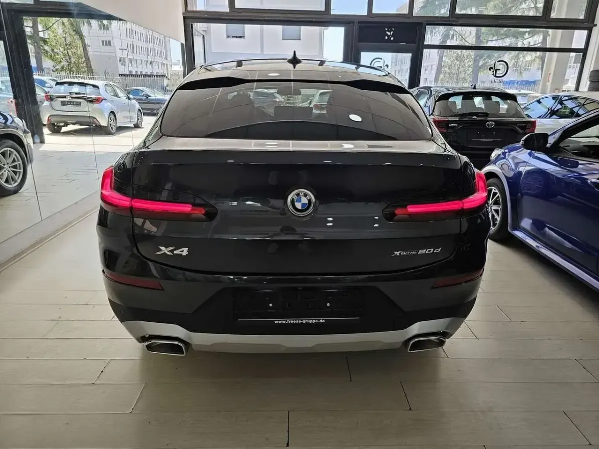 Usata BMW X4 Efficient Dynamics 190 CV (139 kW) 2023 Grigio SUV