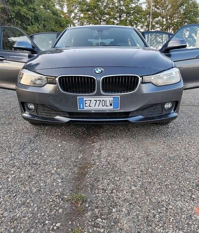 Usata 2015 BMW 316 Tre volumi | 12.000 € (Buon prezzo) - Immagine 1/4