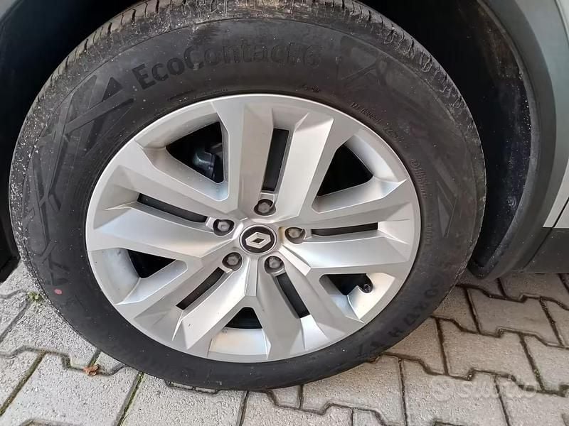 Usata Renault Captur Equilibre 100 CV (73 kW) 2023 Grigio SUV