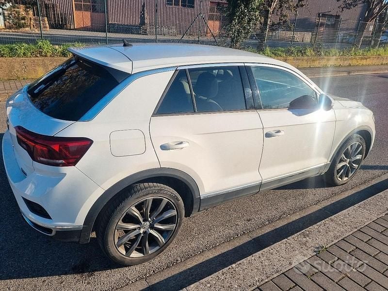 Usata VW T-Roc 150 CV (110 kW) 2019 Bianco SUV