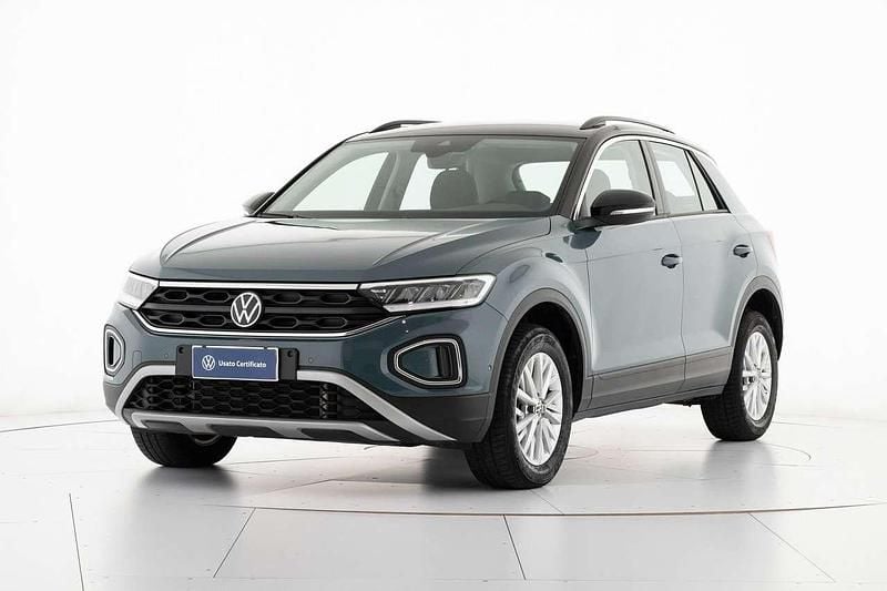 Usata VW T-Roc Life 150 CV (110 kW) 2024 Blu/azzurro SUV