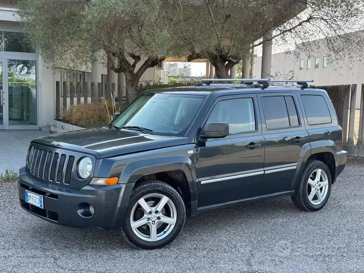 Usata Jeep Patriot Limited 140 CV (102 kW) 2008 SUV