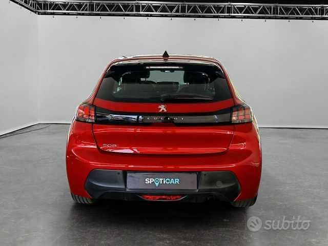 Usata Peugeot 208 Active 75 CV (55 kW) 2022 Rosso Utilitaria