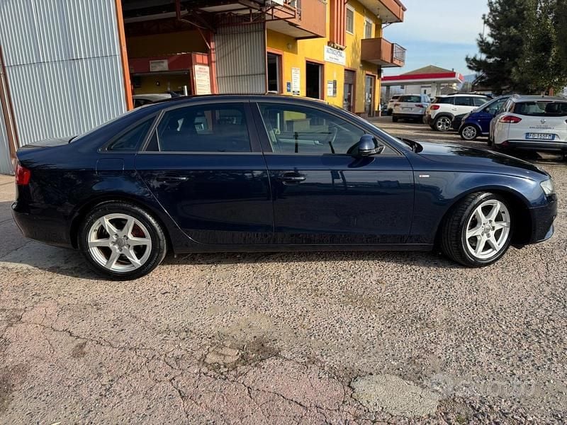 Usata Audi A4 Advanced 143 CV (105 kW) 2010 Blu Berlina
