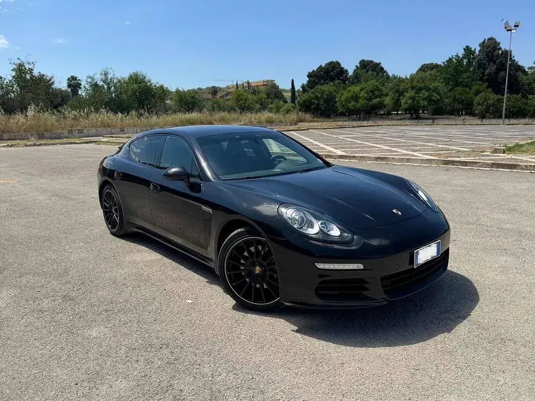 Usata Porsche Panamera 250 CV (183 kW) 2014 Nero Utilitaria