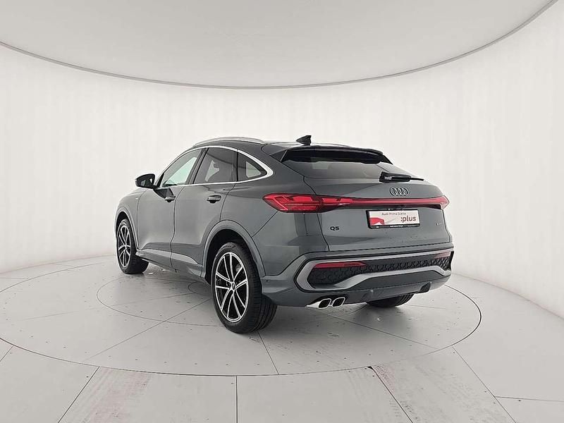 Usata Audi Q5 204 CV (150 kW) 2025 Grigio SUV