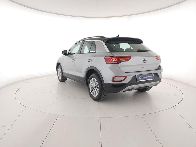 Usata VW T-Roc Life 116 CV (85 kW) 2025 Pyrit silver metallizzato nero SUV