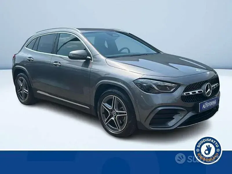 Usata Mercedes GLA200 AMG line 150 CV (110 kW) 2025 Grigio SUV