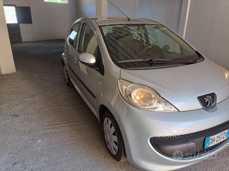 Venduto Peugeot 107 benzina 5 porte - auto usate in vendita