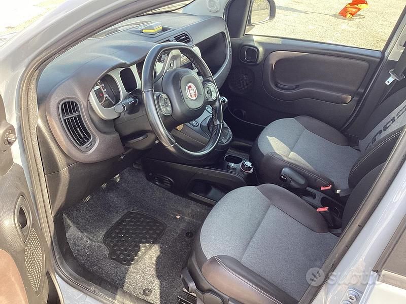 Occasion Fiat Panda Cross Cross 95 ch (69 kW) 2017 Gris Citadine