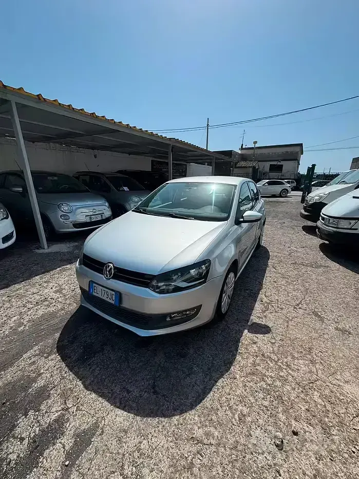 Usata VW Polo Comfortline 90 CV (66 kW) 2012 Grigio Utilitaria