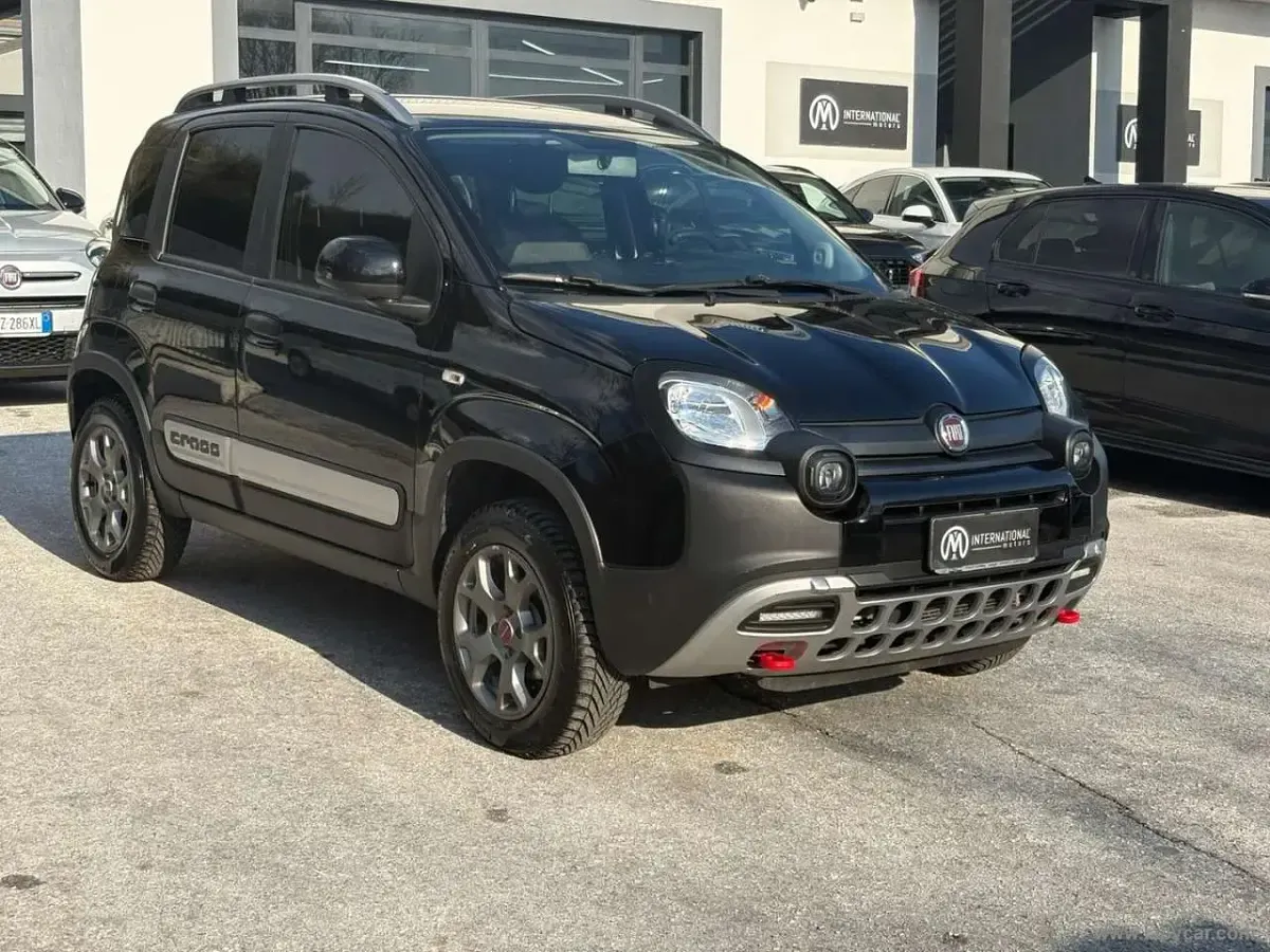 Usata Fiat Panda Cross Cross 85 CV (62 kW) 2020 Nero Utilitaria