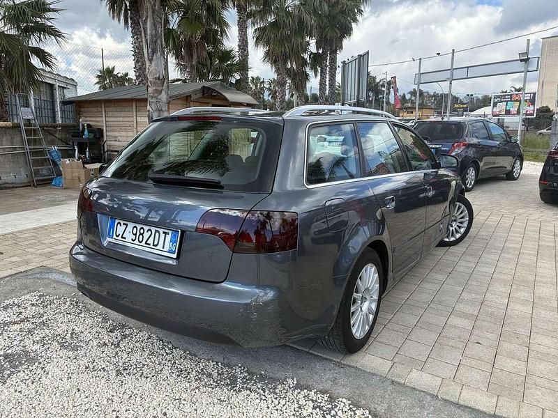 Usata Audi A4 140 CV (102 kW) 2005 Blu/azzurro Station wagon
