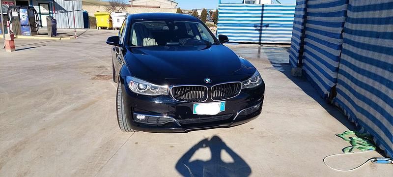 Usata BMW 318 Gran Turismo 143 CV (105 kW) 2015 Coupé