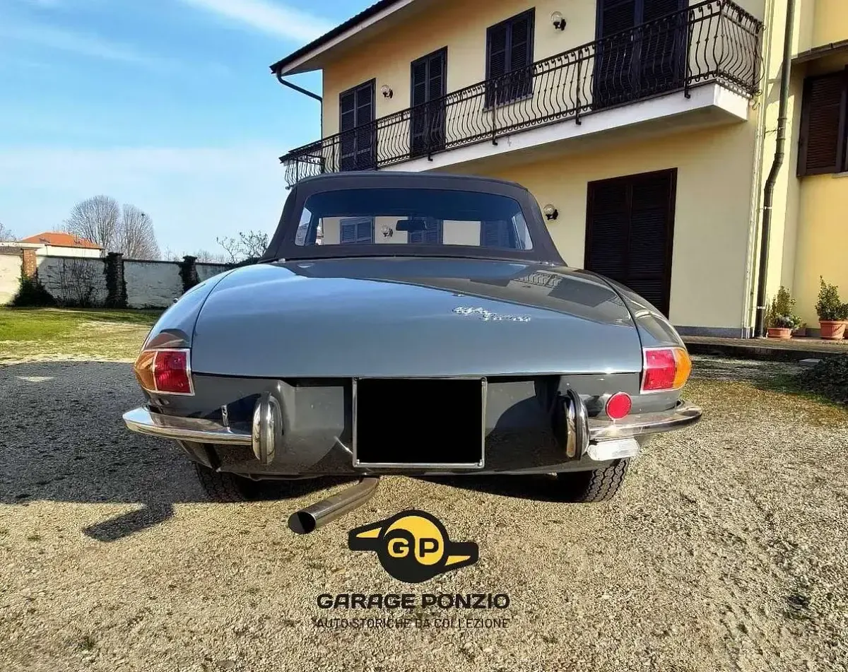 Usata Alfa Romeo Spider 109 CV (80 kW) 1966 Grigio Cabrio