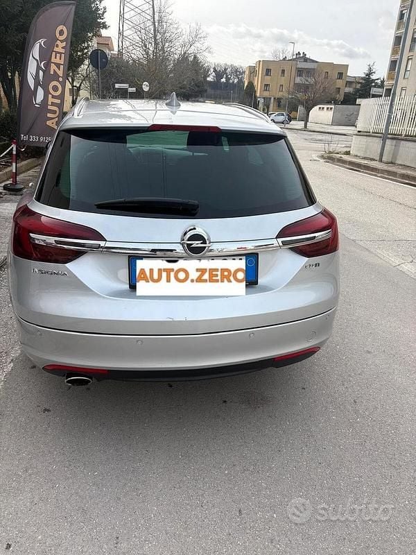 Usata Opel Insignia 170 CV (125 kW) 2017 Grigio Station wagon