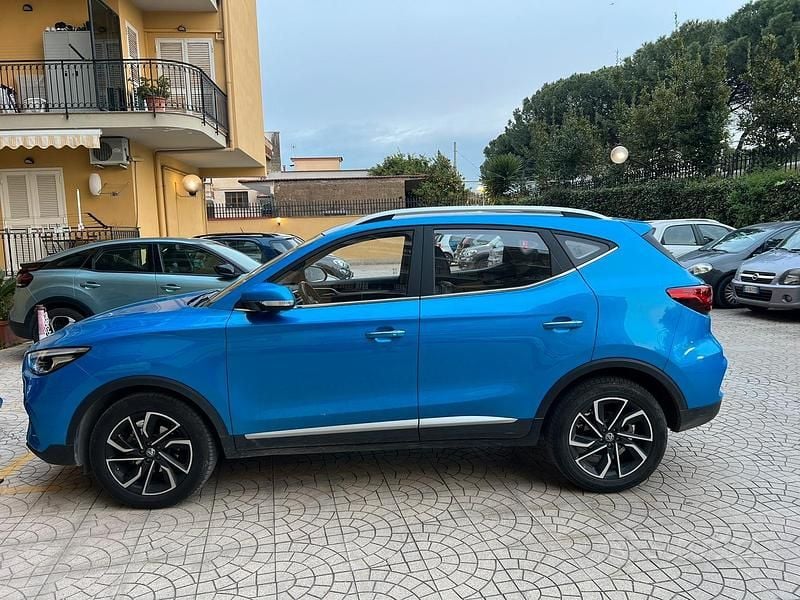 Usata MG ZS Luxury 111 CV (81 kW) 2022 Blu SUV