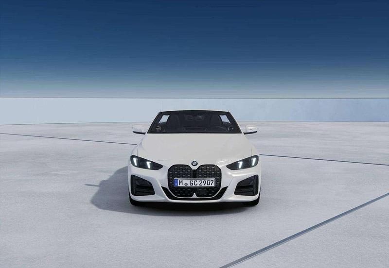 Nuova BMW 420 M Sport 258 CV (189 kW) 2025 Mineral white / metallizzato Cabrio