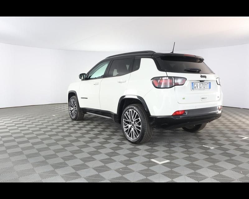 Usata Jeep Compass Summit 131 CV (96 kW) 2024 Bianco / pastello SUV