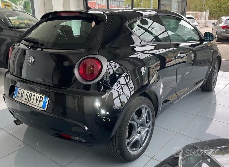Nero Usata 2014 Alfa Romeo MiTo Due volumi | 10.000 € - Immagine 1/4