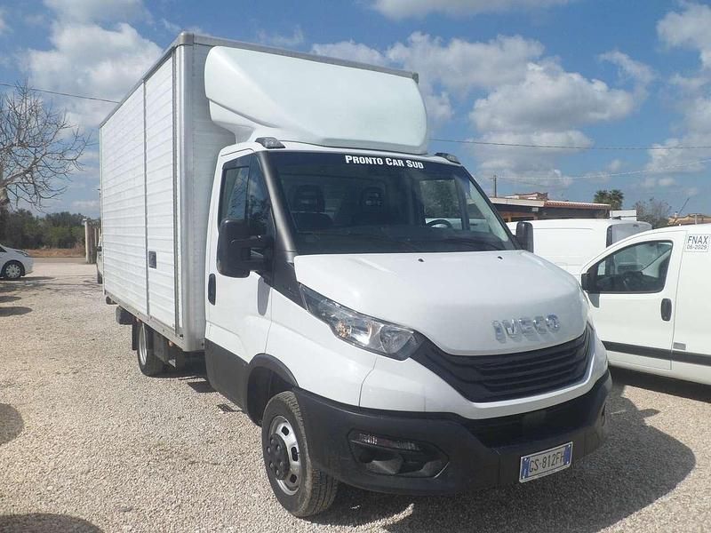 Usata Iveco Daily 140 CV (102 kW) 2025 Bianco Furgone