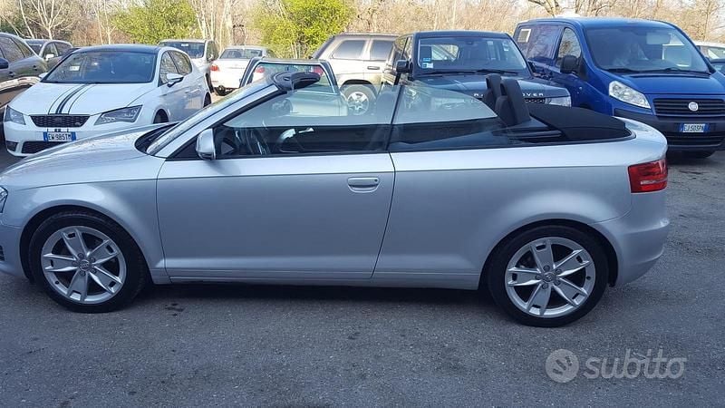 Occasion Audi Cabriolet 160 ch (117 kW) 2010 Gris Cabriolet
