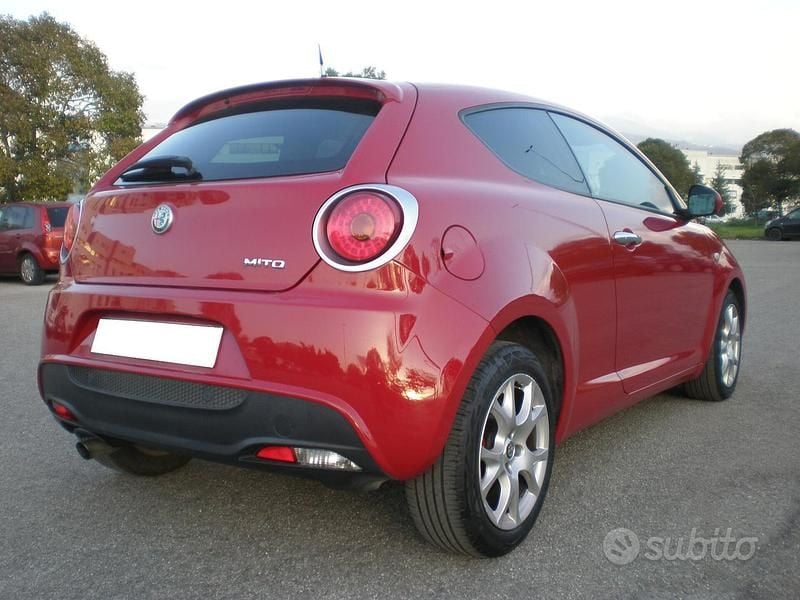 Usata Alfa Romeo MiTo 95 CV (69 kW) 2018 Rosso Utilitaria