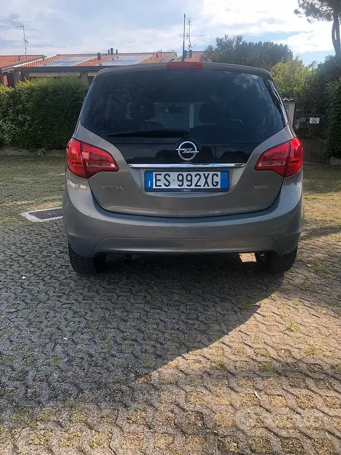 Usata Opel Meriva Cosmo 95 CV (69 kW) 2014 Marrone Monovolume