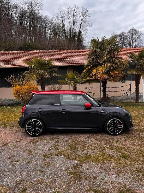 Usata Mini Cooper 231 CV (169 kW) 2019 Grigio Utilitaria