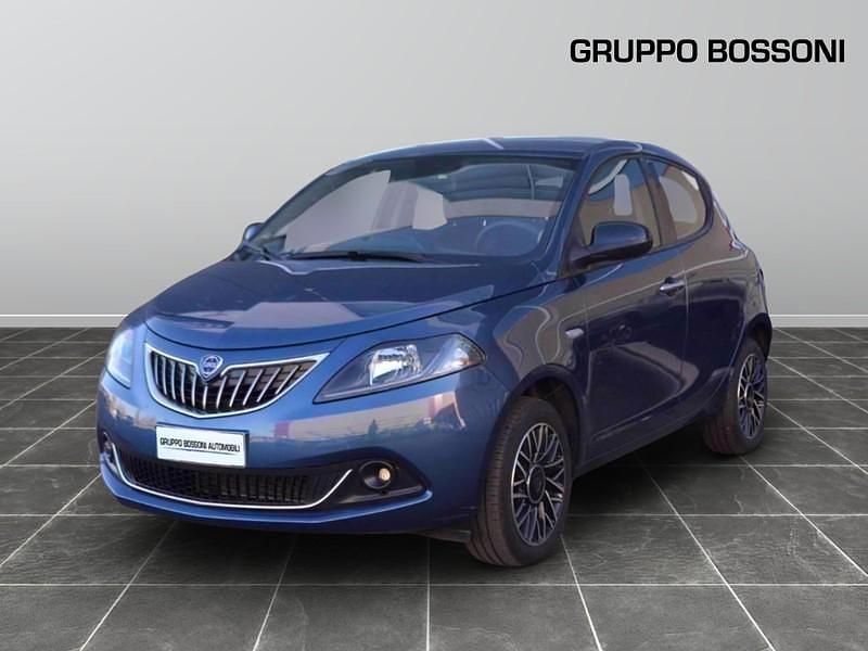 Usata Lancia Ypsilon S 70 CV (51 kW) 2024 Blu Utilitaria