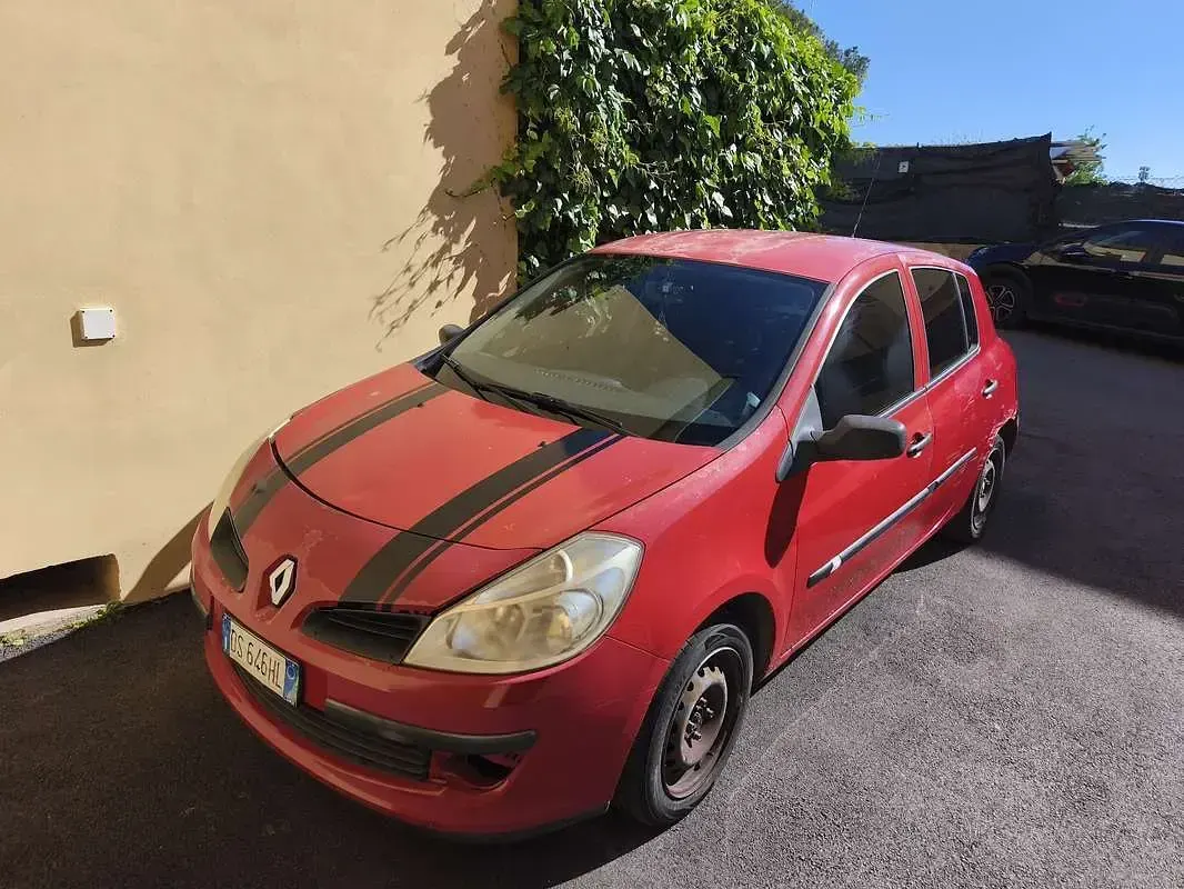 Usata Renault Clio II 65 CV (47 kW) 2009 Berlina
