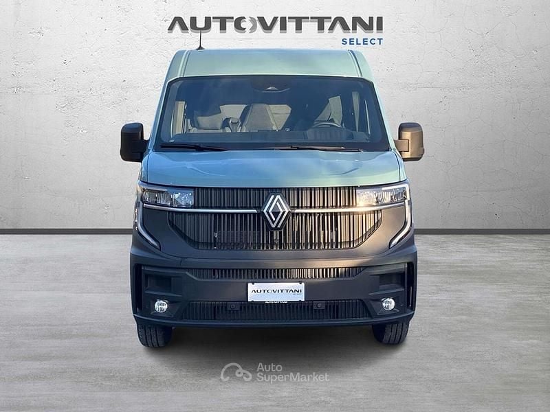 Usata Renault Master Campus 150 CV (110 kW) 2024 Verde Berlina