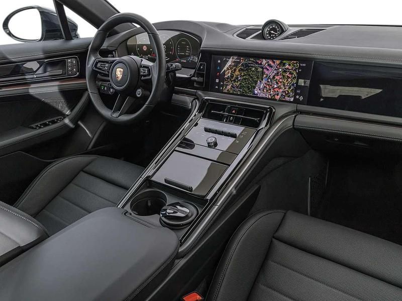 Usata Porsche Panamera 354 CV (260 kW) 2025 Vulcano Utilitaria