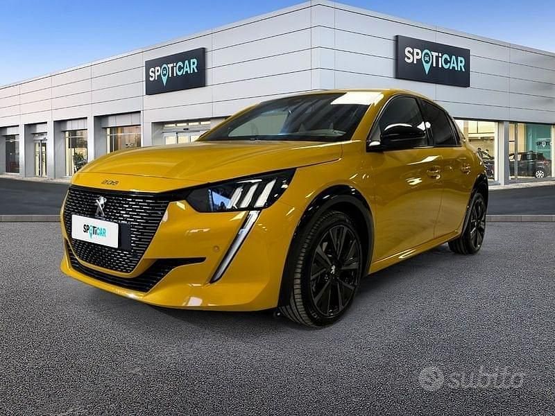 Usata Peugeot 208 GT 131 CV (96 kW) 2023 Giallo Utilitaria