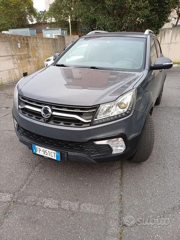 Usata Ssangyong (KGM) Korando Limited 178 CV (130 kW) 2018 Grigio SUV