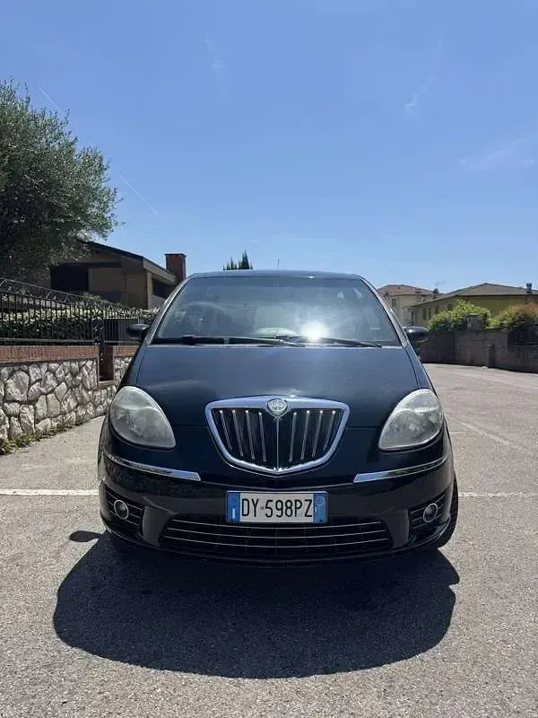 Usata Lancia Musa 95 CV (69 kW) 2009 Monovolume
