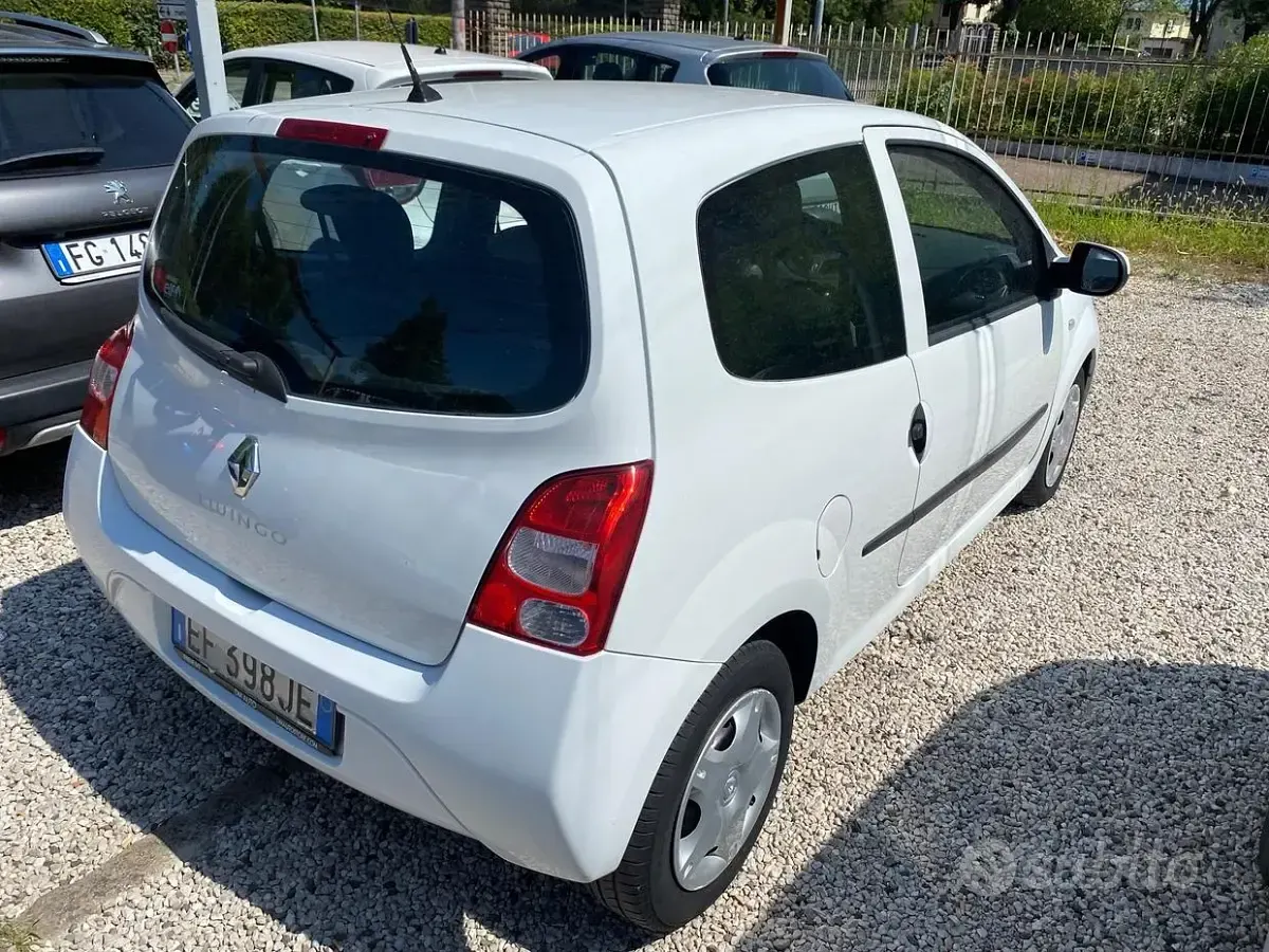 Usata Renault Twingo Dynamique 75 CV (55 kW) 2010 Bianco Utilitaria