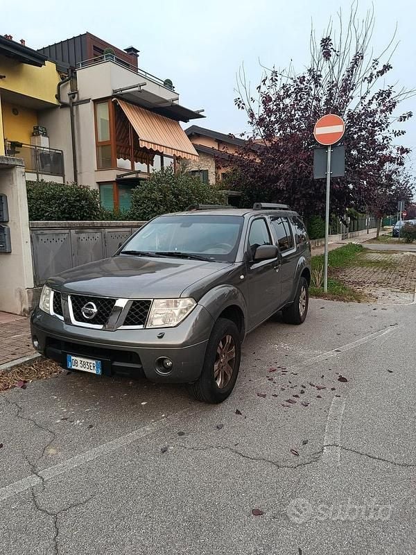 Usata Nissan Pathfinder 2006 Marrone SUV