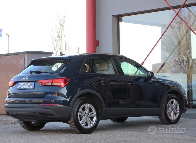 Usata Audi Q3 Business 190 CV (139 kW) 2020 Blu cosmos metallizzato SUV