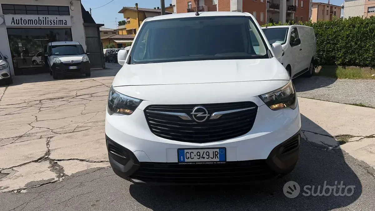 Usata Opel Combo 102 CV (75 kW) 2020 Bianco Monovolume