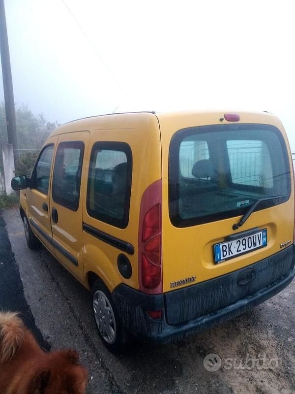 Usado Renault Kangoo 58 CV (42 kW) 2000 Monovolumen