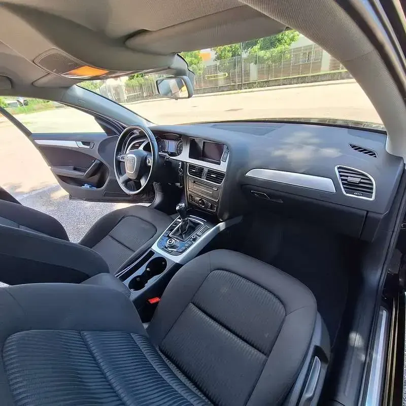 Usata Audi A4 Advanced Plus 120 CV (88 kW) 2010 Nero Station wagon