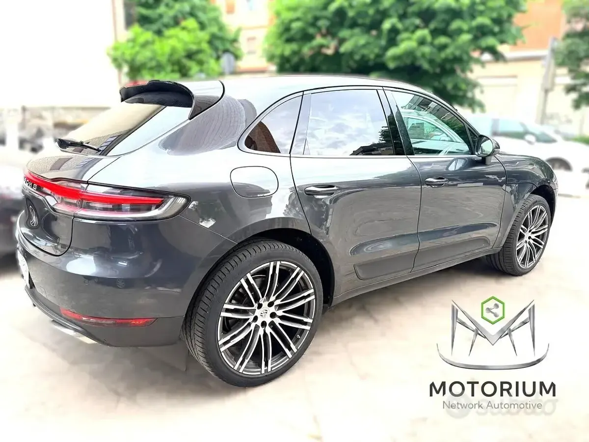 Usado Porsche Macan 245 CV (180 kW) 2020 Gris SUV