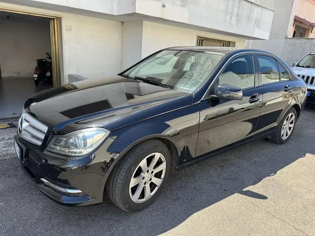 Usata Mercedes C200 Avantgarde 136 CV (100 kW) 2013 Berlina