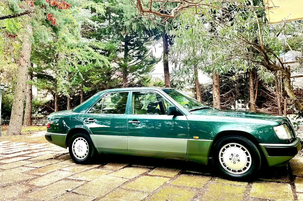 Usata Mercedes E200 136 CV (100 kW) 1993 Berlina