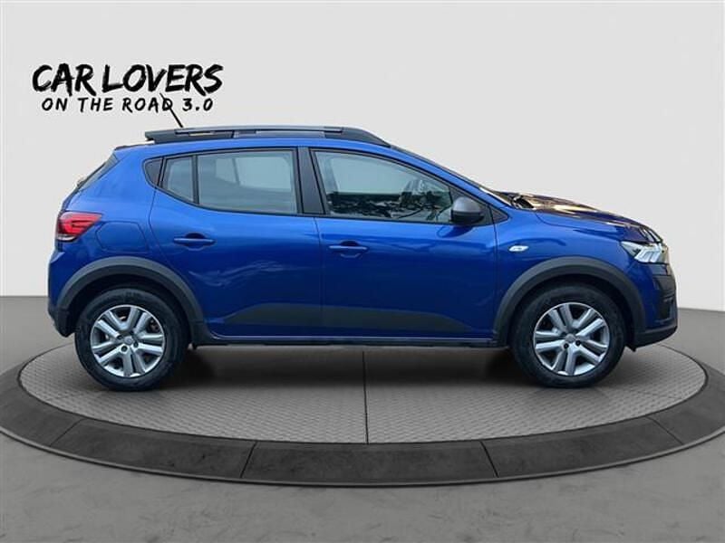 Usata Dacia Sandero Comfort 101 CV (74 kW) 2023 Blu scuro Utilitaria